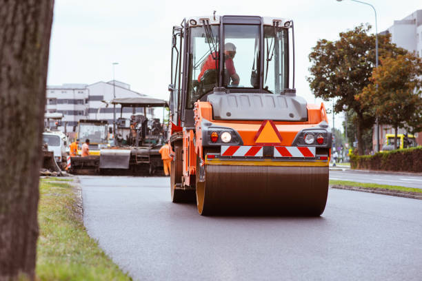 Best Driveway Paving Contractor  in Woodland, WA